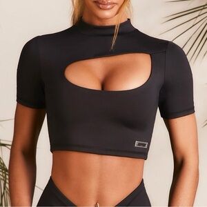 Bo+Tee black fitness peek a boo keyhole crop top size XS